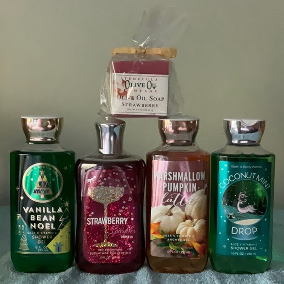 🛀 🍓 BATH & BODY WORKS SHOWER GEL AND SOAP 🛀🍓NWOT 🍓 - Picture 3 of 15